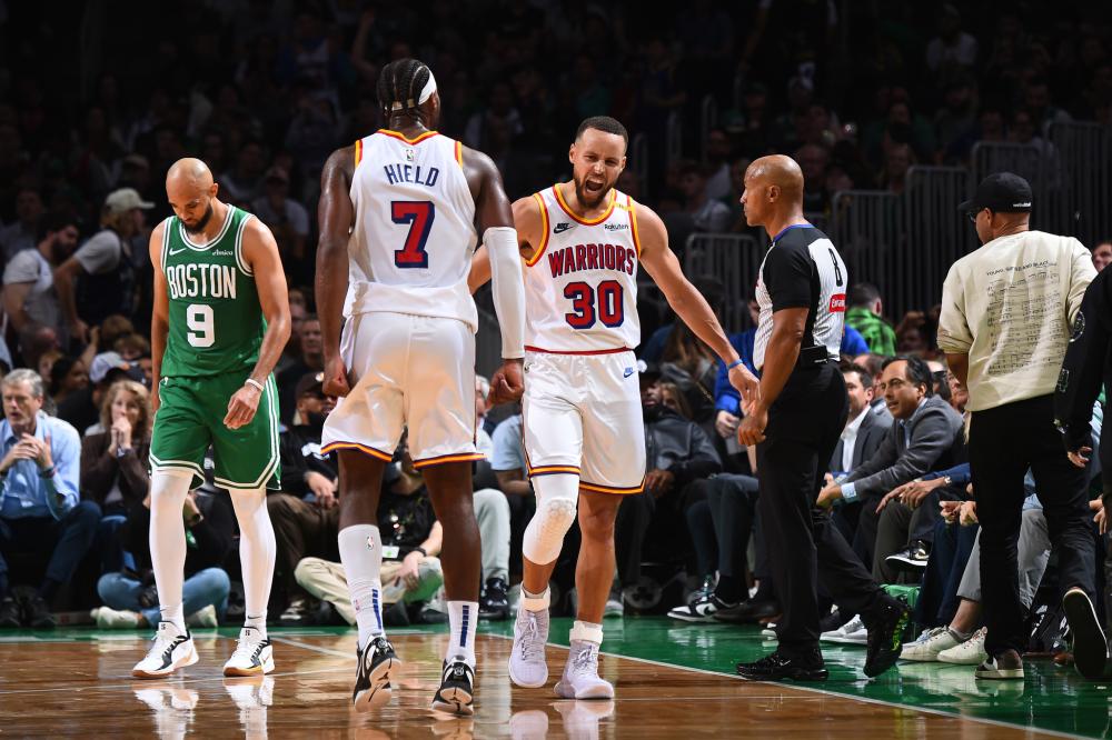 代足球中 代足球中