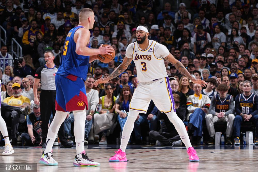 表现和冷静 表现和冷静