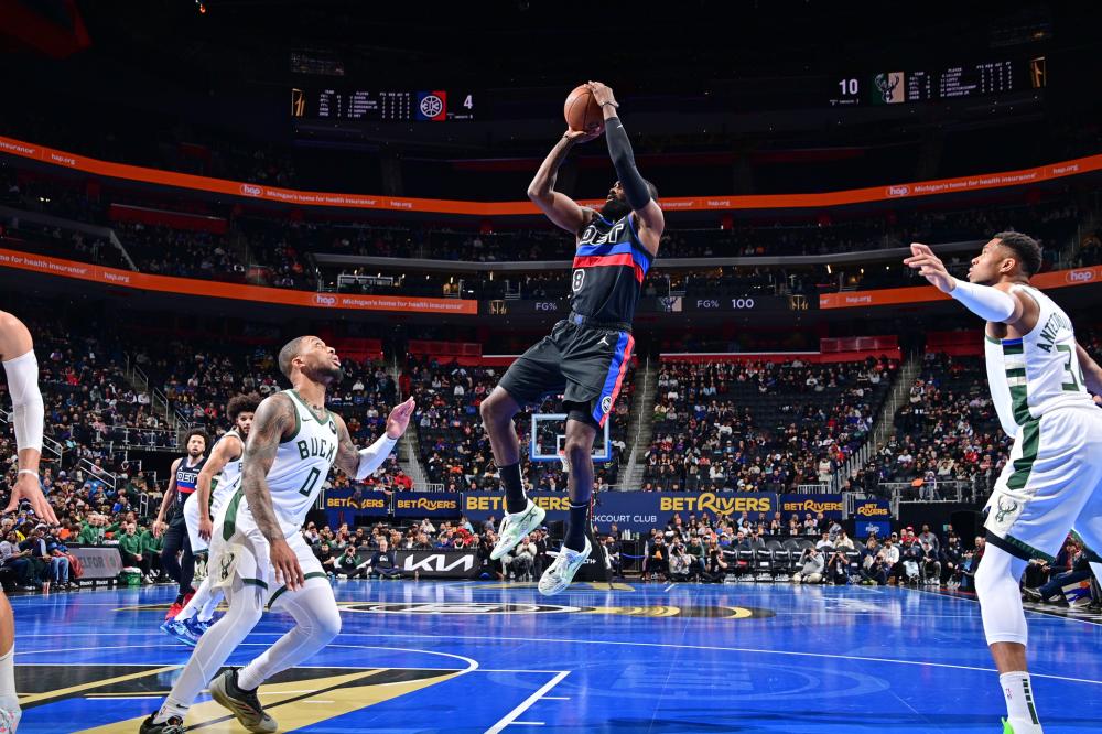 他离开后仍 他离开后仍