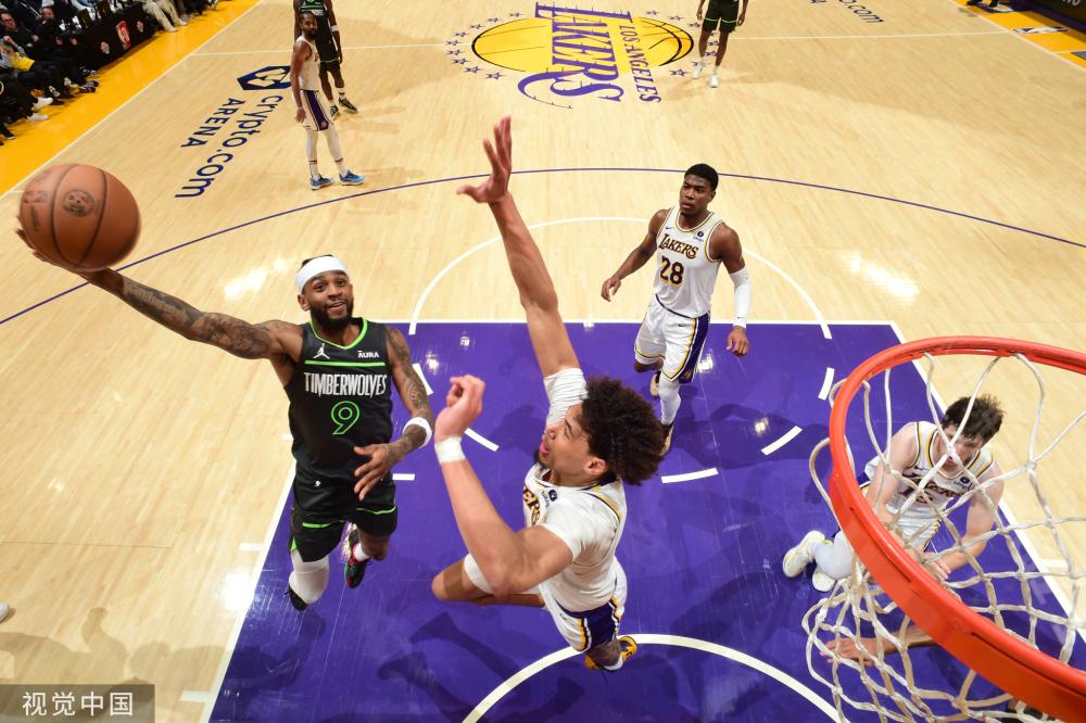 这使得他的 这使得他的